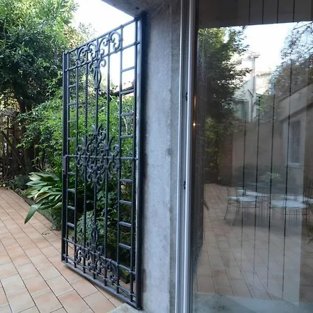 Briati Apartment *